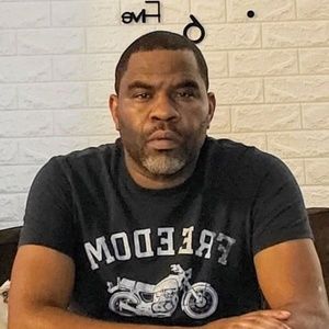 Meet your Posher, Julius